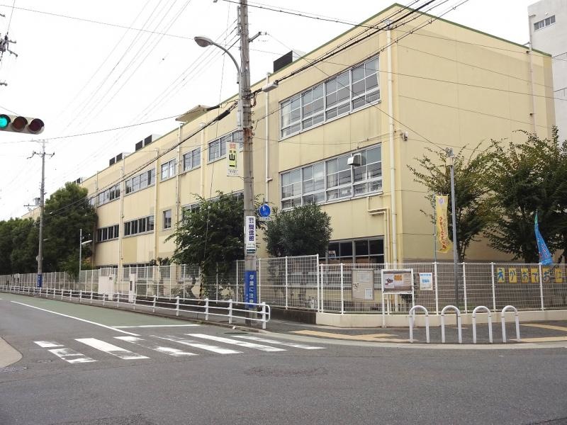 東灘小学校