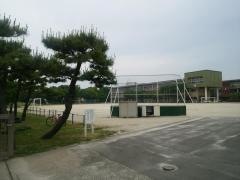 勧興小学校