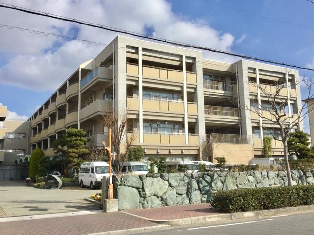 円勝会シルバーコースト甲子園 施設外観