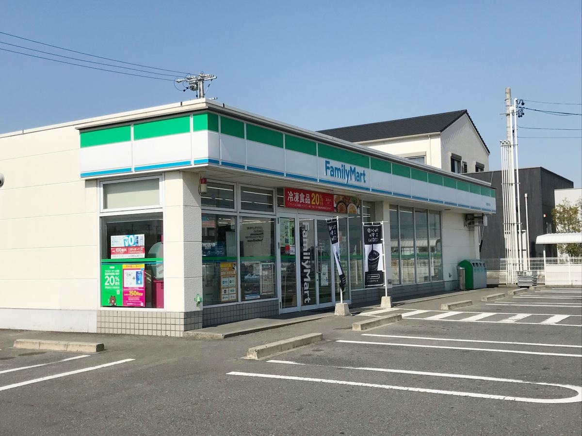 ファミリーマート　鈴鹿秋永店