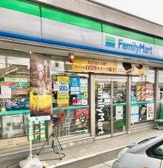 ファミリーマート　黒瀬国近店