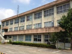 泉西小学校