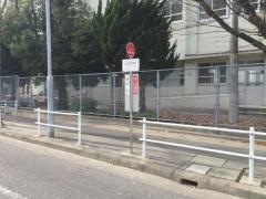 「守山西中学」バス停留所
