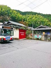 「春木川」バス停留所