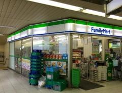 ファミリーマート　京成高砂駅店