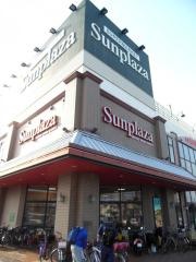 サンプラザ三宅店