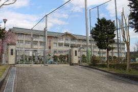 山田小学校