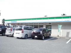 ファミリーマート　おこしき海岸店