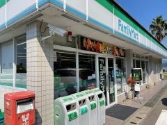 ファミリーマート　おこしき海岸店