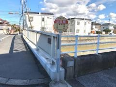 「塩浜橋」バス停留所