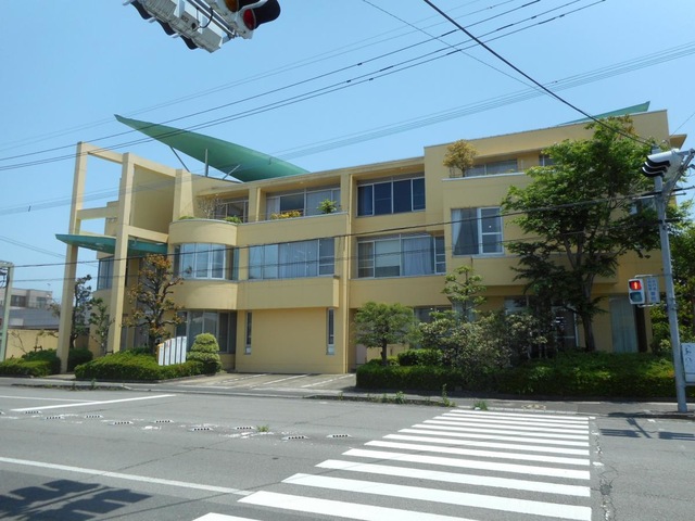 こんにちわセンター 建物全景