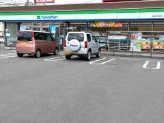 ファミリーマート　青森浪打銀座店