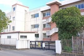 城西小学校