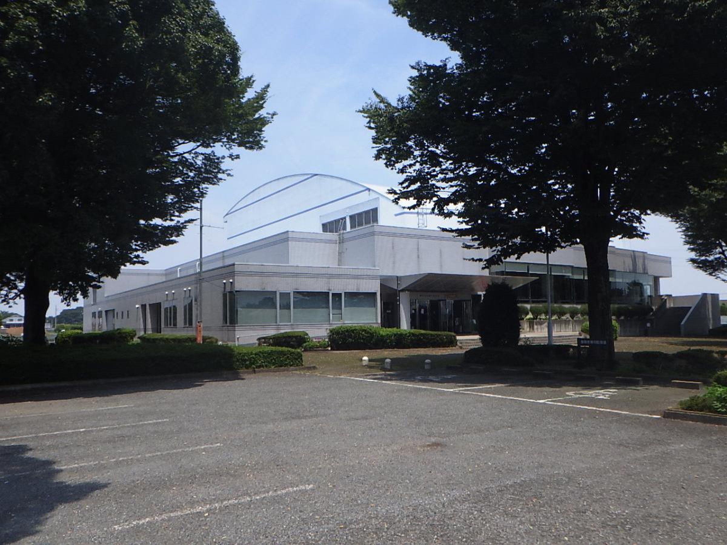 花園 文化 会館 アドニス