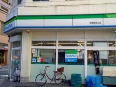 ファミリーマート　草津駅東口店