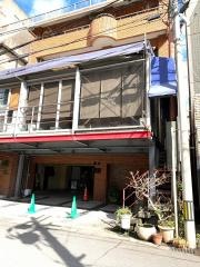Ｄｉｎｉｎｇｔｅｒｒａｃｅ・ｉｎｔｈｅＭｏｏｎ