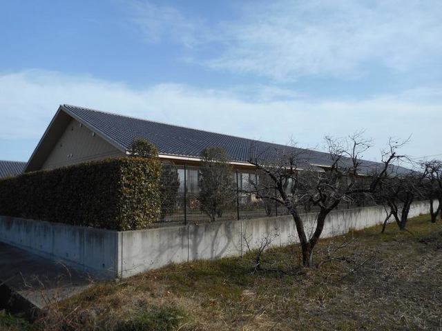ぶどうの郷 建物全景
