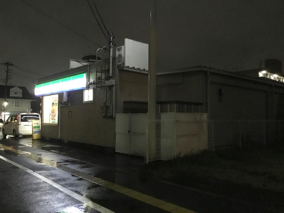 ファミリーマート 仙台薬師堂前店です。