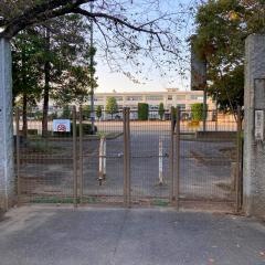 府中小学校