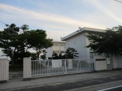 中央小学校