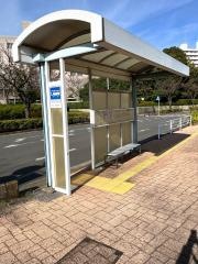 「横浜労災病院前」バス停留所