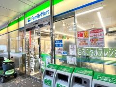 ファミリーマート　天王洲ファーストタワー店