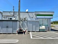 ファミリーマート　新潟錦町店