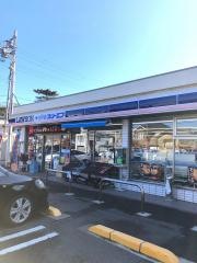 ローソン・スリーエフ　西小磯店