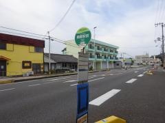 「鵜殿駅前」バス停留所