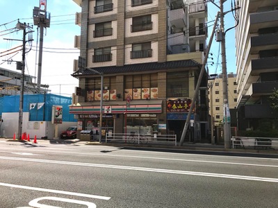 コンビニ