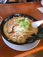完熟らーめん本丸　金色店