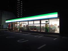 ファミリーマート　海老園店
