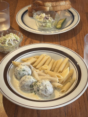 ＮＯＳＴＡＬＧＩＡ　ＣＡＦＥ