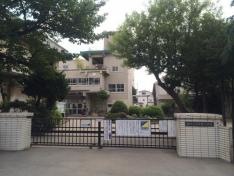 中央東小学校