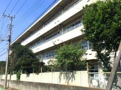 中央東小学校