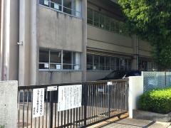 中央東小学校