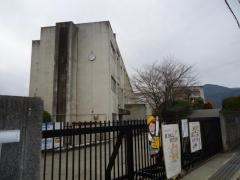 城山小学校