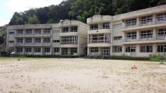 山佐小学校