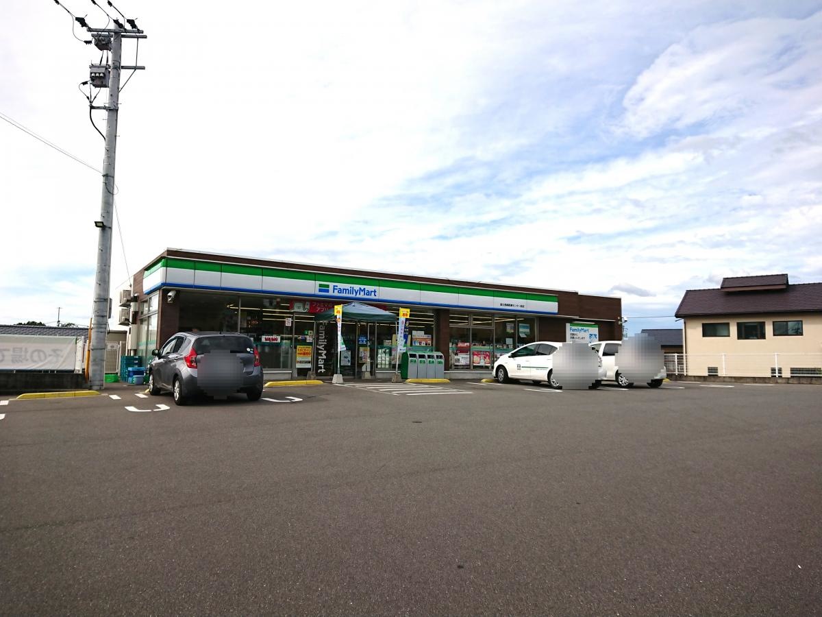 ファミリーマート国立長崎医療センター前店