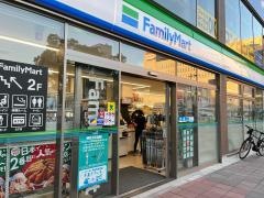 ファミリーマート鹿児島中央郵便局前店