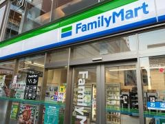 ファミリーマート鹿児島中央郵便局前店