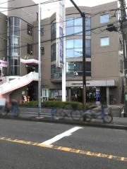川崎信用金庫久地支店