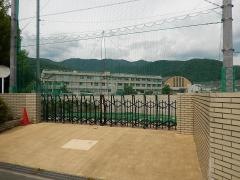 甲府市立東中学校
