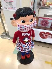 不二家スーパーセンターイズミヤ八尾店
