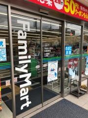 ファミリーマート　川越田町店