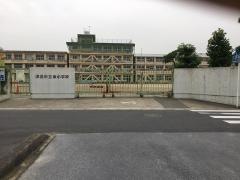 津島市立東小学校