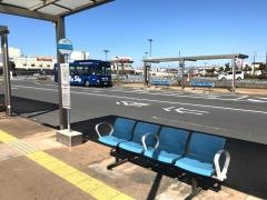 「ピアラシティみさと」バス停留所