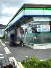 ファミリーマート　伊丹中野東店