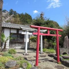 倉稲魂稲荷神社