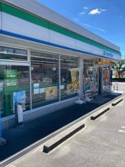 ファミリーマート　岡崎竜美南店
